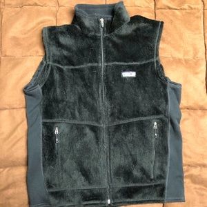 Patagonia men’s black fleece vest, size small